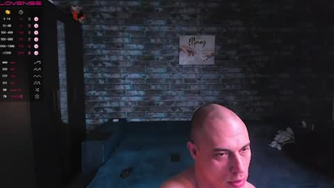 Mark online show from 11, 4, 2026