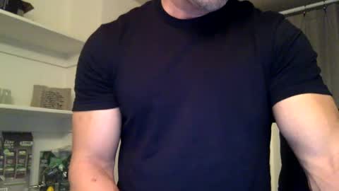 Snapshot of markk702 chatting on 21, 12, 2024 markk702 online show from 21, 12, 2024