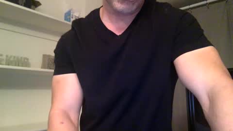 Snapshot of markk702 chatting on 11, 2, 2025 markk702 online show from 11, 2, 2025