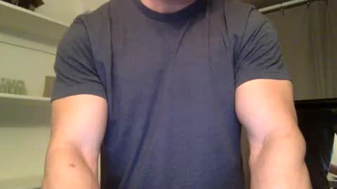 Snapshot of markk702 chatting on 7, 3, 2025 markk702 online show from 7, 3, 2025