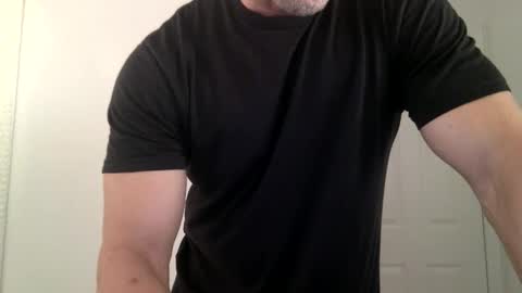 Snapshot of markk702 chatting on 18, 10, 2025 markk702 online show from 18, 10, 2025