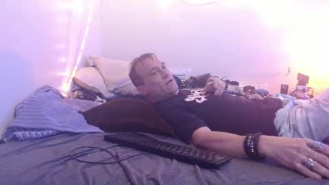 markymark101825061 online show from 18, 1, 2025