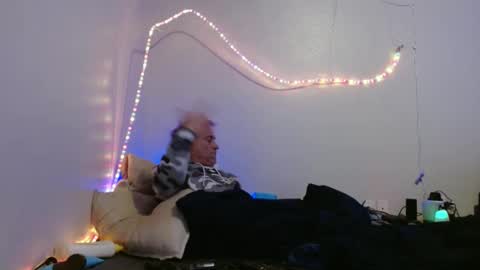 markymark101825061 online show from 1, 2, 2025