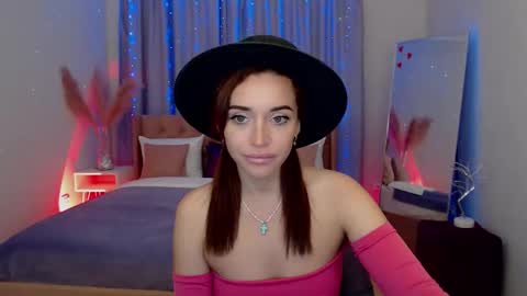 Snapshot of marladewis chatting on 25, 9, 2025 MarlaDewis online show from 25, 9, 2025