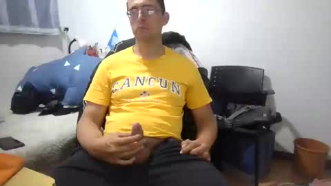 Snapshot of marlonfit chatting on 1, 7, 2026 marlonfit online show from 1, 7, 2026