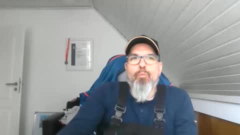 Snapshot of marriedcock1980 chatting on 15, 3, 2026 marriedcock1980 online show from 15, 3, 2026