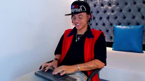 MARSHALL online show from 17, 12, 2025