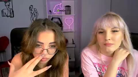 Snapshot of marta_smith1 chatting on 7, 11, 2025 Marta online show from 7, 11, 2025