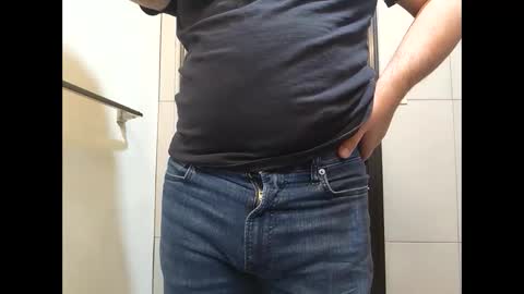 Snapshot of marti697 chatting on 6, 3, 2025 marti697 online show from 6, 3, 2025