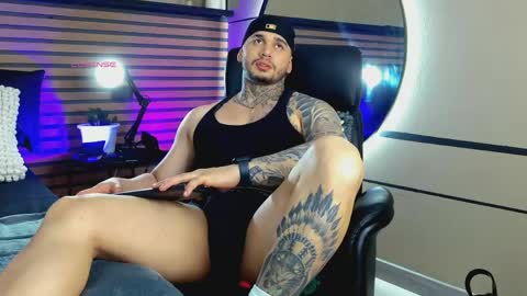 Snapshot of martin_colby05 chatting on 13, 4, 2026 ONLYFANS Sotoandres modelo independiente online show from 13, 4, 2026