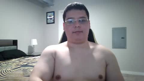 Snapshot of martin_militaryboy chatting on 8, 5, 2026 martin_militaryboy online show from 8, 5, 2026