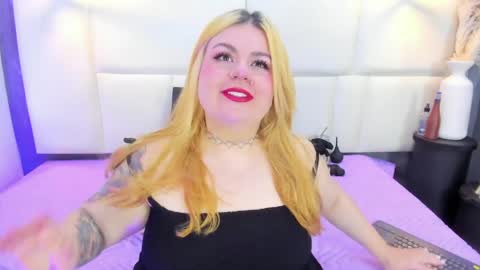 Martina  online show from 9, 4, 2026