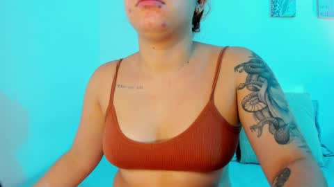 C A R O L I N A  online show from 5, 5, 2026
