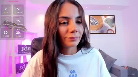Snapshot of martina_mancinii chatting on 29, 5, 2026 Martina online show from 29, 5, 2026