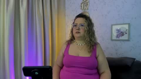 Snapshot of martinacurvy_ chatting on 27, 6, 2026 Martina Caicedo online show from 27, 6, 2026