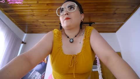 Snapshot of martiniella chatting on 12, 5, 2026 Antonella Martini online show from 12, 5, 2026