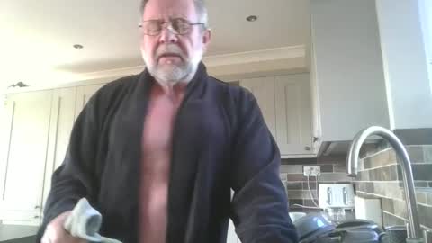Snapshot of martinrgbxxxx chatting on 28, 3, 2026 martinrgbxxxx online show from 28, 3, 2026