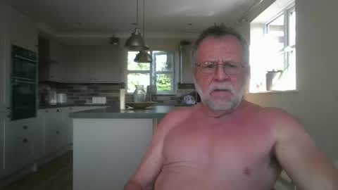 Snapshot of martinrgbxxxx chatting on 23, 5, 2026 martinrgbxxxx online show from 23, 5, 2026