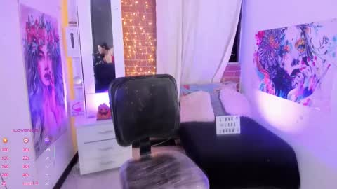      online show from 28, 3, 2026