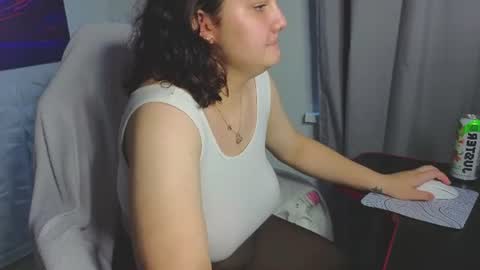 Snapshot of mary_f0x chatting on 27, 6, 2026 Mary fox online show from 27, 6, 2026