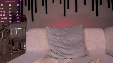  Mary  online show from 8, 1, 2025