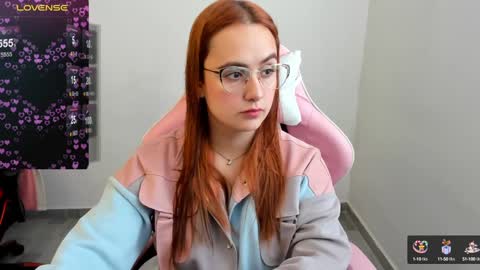 Dulce Maria online show from 4, 1, 2025