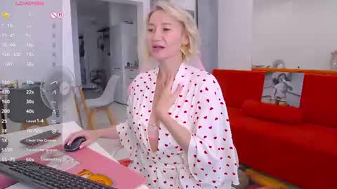 Snapshot of marysantamonika chatting on 6, 7, 2026 Mary online show from 6, 7, 2026