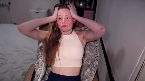 Snapshot of marytiny chatting on 16, 4, 2026 Mary online show from 16, 4, 2026
