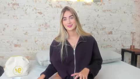 Snapshot of maryy_campbell chatting on 18, 3, 2026 maryy campbell online show from 18, 3, 2026