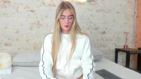 Snapshot of maryy_campbell chatting on 21, 3, 2026 maryy campbell online show from 21, 3, 2026