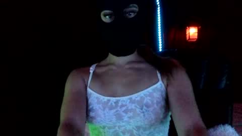 maskddcouple online show from 27, 7, 2026