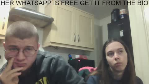 Snapshot of maskedman699 chatting on 2, 2, 2025 Extreme Couple online show from 2, 2, 2025