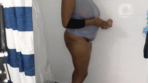 Snapshot of maskedmilf822397 chatting on 14, 4, 2026 maskedmilf822397 online show from 14, 4, 2026