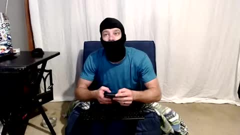 Snapshot of maskedyogaman chatting on 27, 4, 2026 maskedyogaman online show from 27, 4, 2026