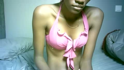 maskgang001 online show from 17, 3, 2026