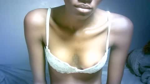 maskgang001 online show from 26, 3, 2026