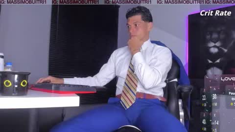 I am Massimo online show from 17, 11, 2025