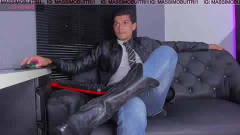 Snapshot of massimo_g chatting on 22, 4, 2026 I am Massimo online show from 22, 4, 2026