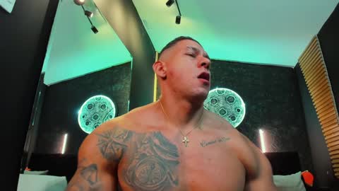 Snapshot of massimowalton2 chatting on 11, 1, 2025 massimowalton2 online show from 11, 1, 2025