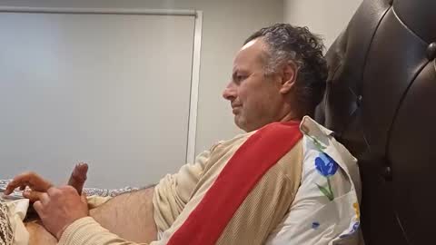 Snapshot of master398 chatting on 27, 10, 2025 Erix online show from 27, 10, 2025