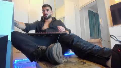 Matthew online show from 18, 10, 2025