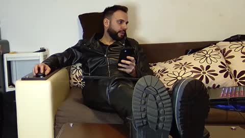 Snapshot of master_roberto333 chatting on 29, 1, 2025 SIR online show from 29, 1, 2025