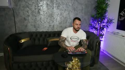 masterkingmuscle online show from 1, 4, 2026