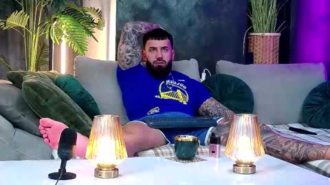 Snapshot of masterkingofmuscle chatting on 17, 2, 2026 masterkingofmuscle online show from 17, 2, 2026