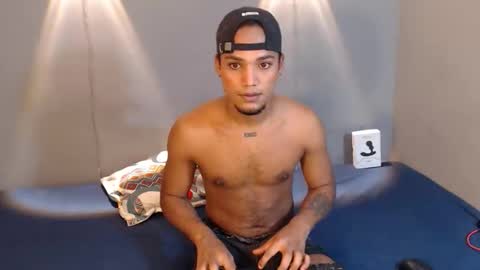 Snapshot of mateo_nick chatting on 24, 4, 2026 Mateo and Noah online show from 24, 4, 2026