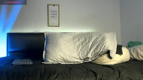 Mateo Baer online show from 27, 3, 2026