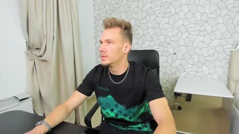 MateoBenjamin online show from 4, 1, 2025