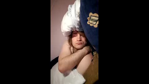 Snapshot of mateusz06544630 chatting on 20, 12, 2025 mateusz06544630 online show from 20, 12, 2025