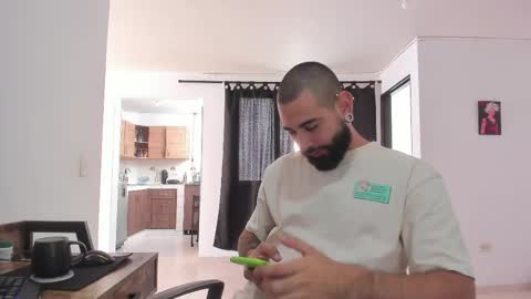 Snapshot of matheusbeard2 chatting on 9, 3, 2026 Matheus online show from 9, 3, 2026