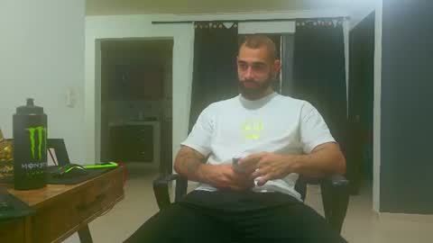 Snapshot of matheusbeard2 chatting on 2, 7, 2026 Matheus online show from 2, 7, 2026